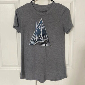 Authentic Def Leppard gray T-shirt small